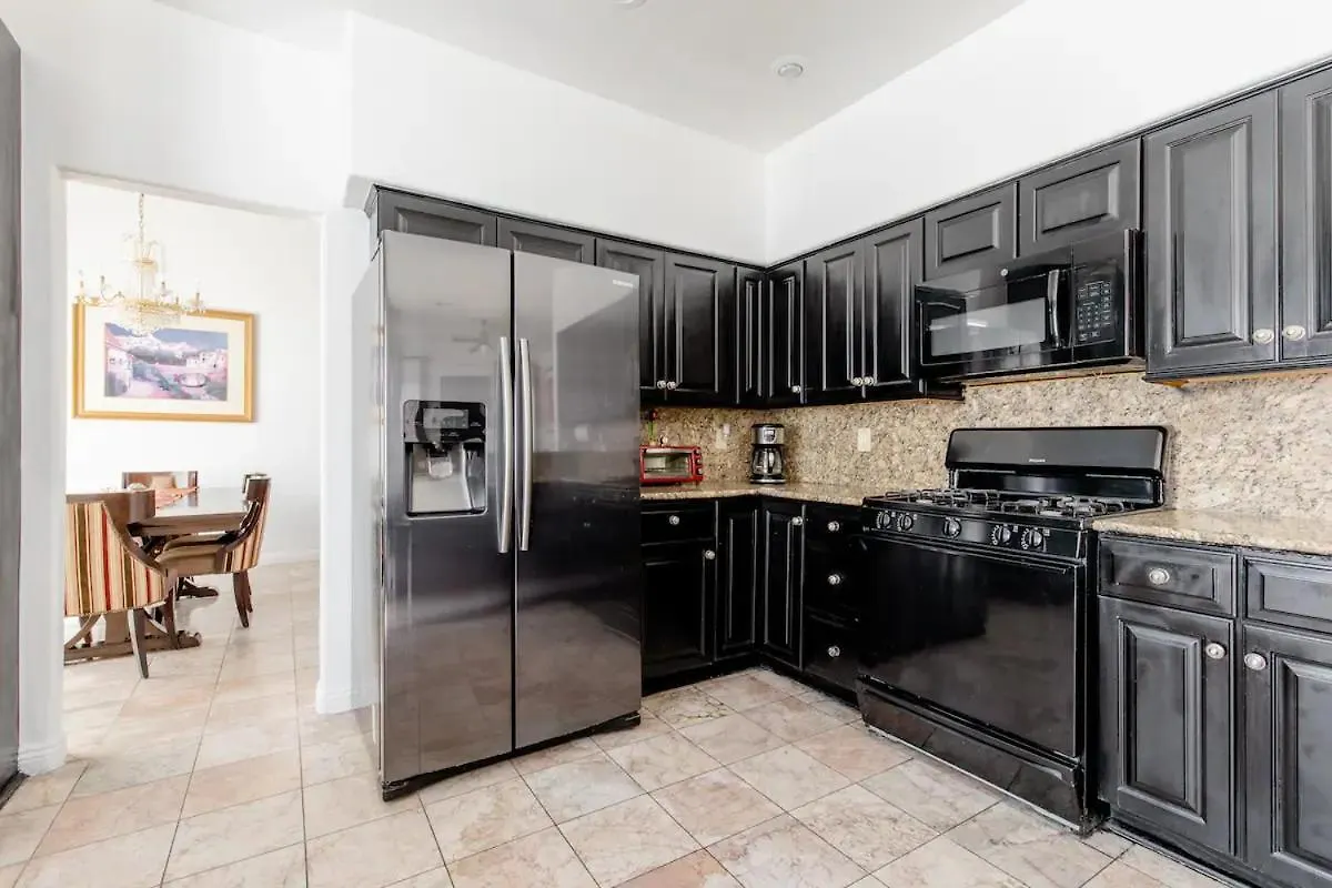 Rose Canyon- 5 Bedroom Home In Las Vegas Dom wakacyjny
