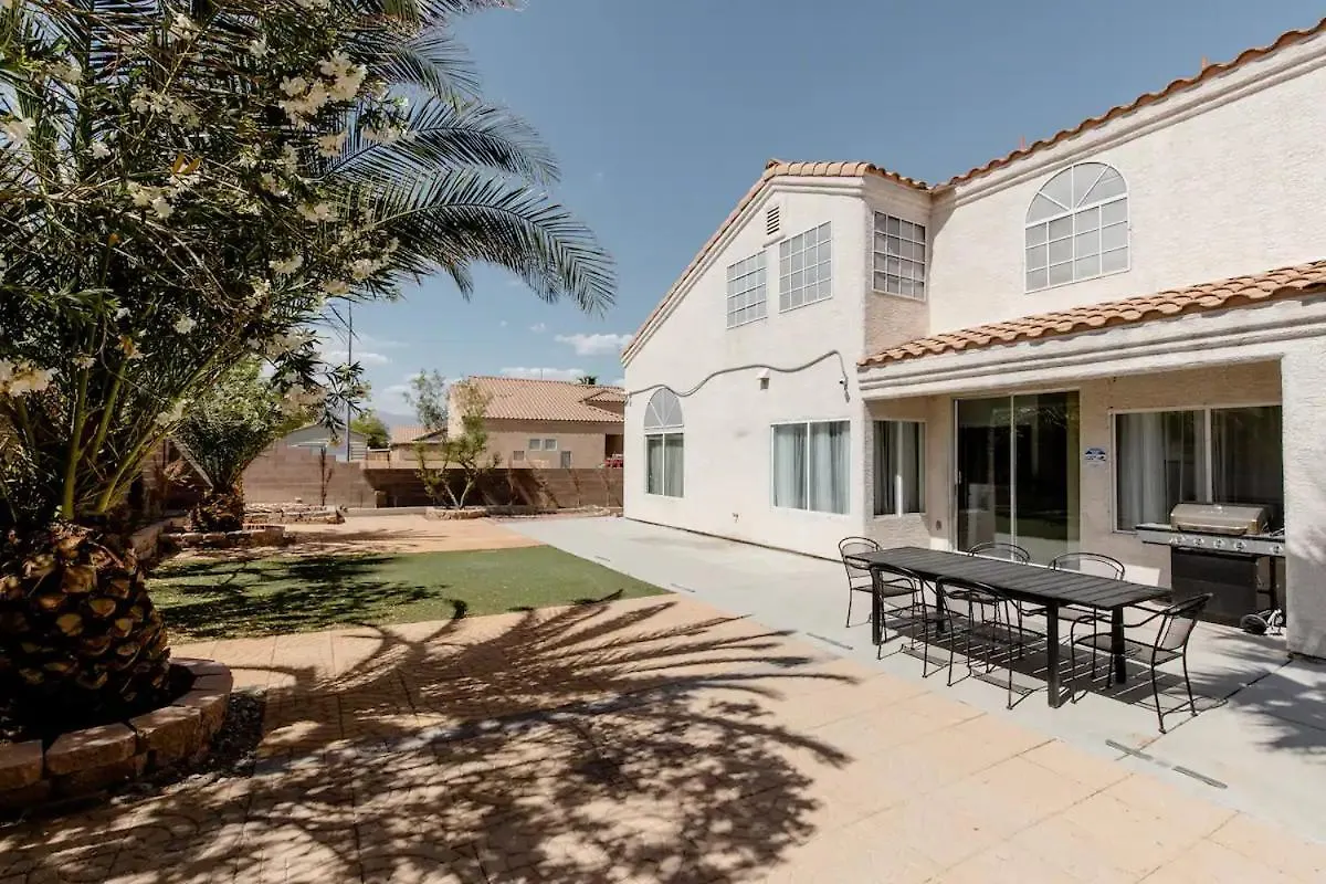Rose Canyon- 5 Bedroom Home In Las Vegas